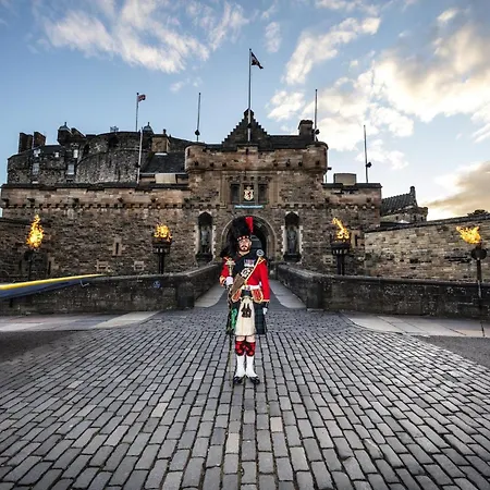 Express West By Ihg Hotel Edinburgh