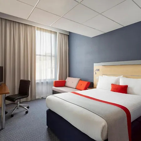 Express Centre By Ihg Hotel