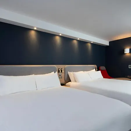 Express West By Ihg Edinburgh