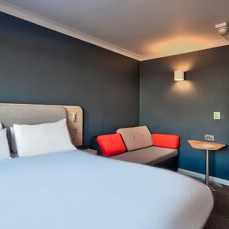 Express West By Ihg 3*