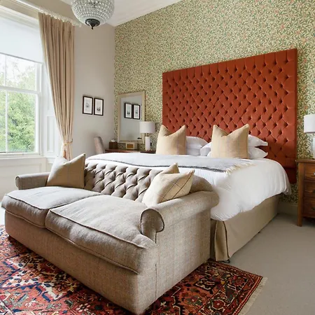 Hotel The Roseate - Small Luxury Of The World 5*