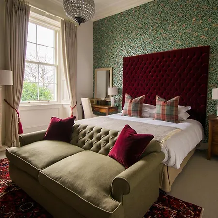 Hotel The Roseate - Small Luxury Of The World 5*