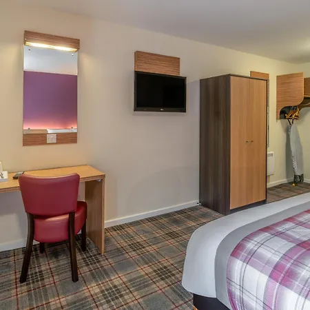 Britannia 3*