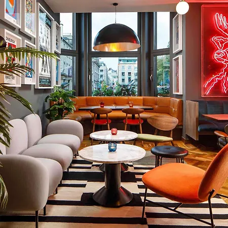 Hotel Ibis Styles St Andrew Square 3*