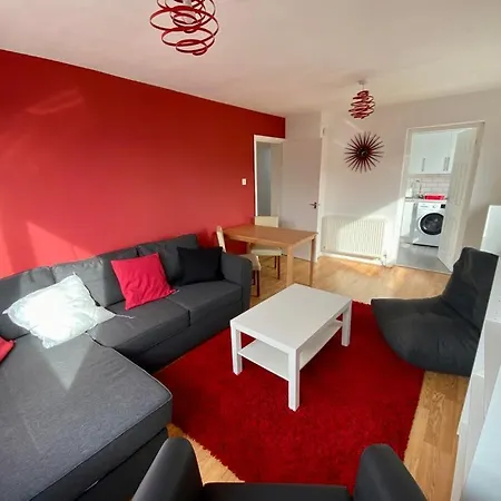 Carnegie - 1bd, Steps Away From Arthur's Seat Daire *