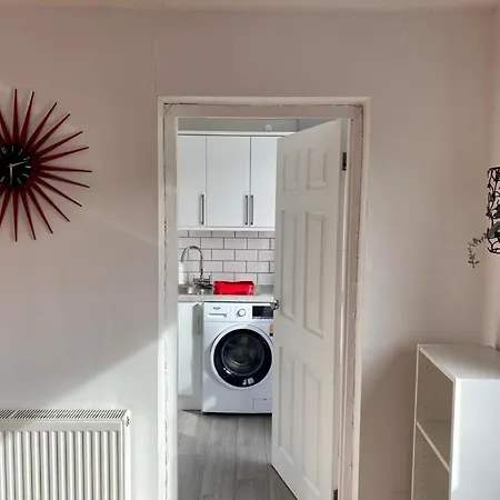 Carnegie - 1Bd, Steps Away From Arthur'S Seat * エディンバラ