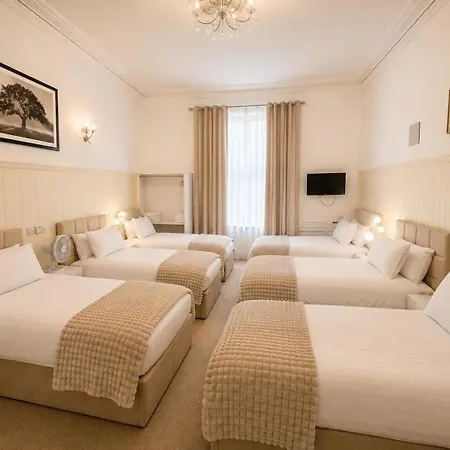 The Auldstone House 3*