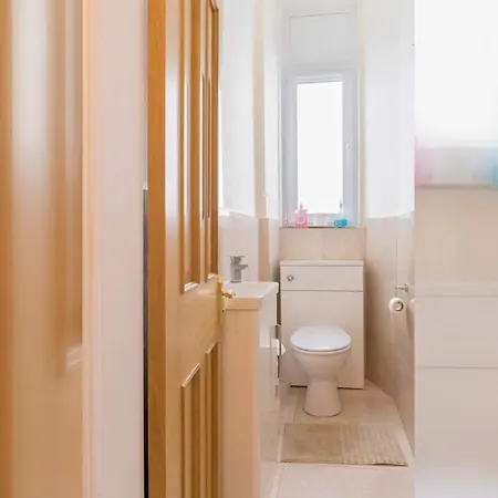 Charming And Relaxing 2bd Flat - Abbeyhill * إدنبرة