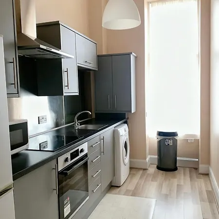 Stunning Modern 2-bed