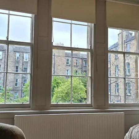 Old Town Castle View 4 Bedroom 5 Beds Sleeps 10