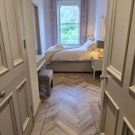 Old Town Castle View 4 Bedroom 5 Beds Sleeps 10