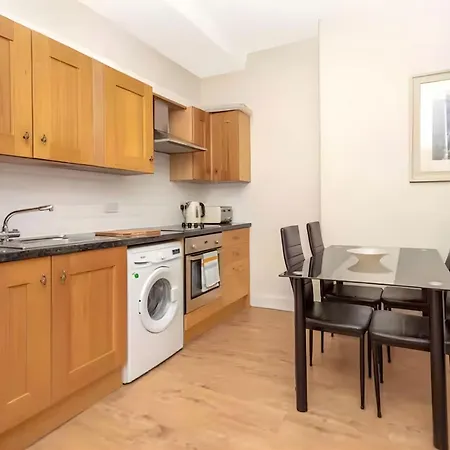 Modern Gem 10 Mins To Centre * Edinburgh