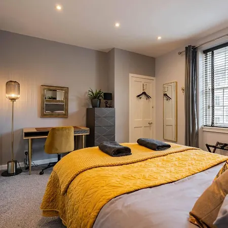 Boutique-hotel Styled Central, Quiet, Quaint Flat