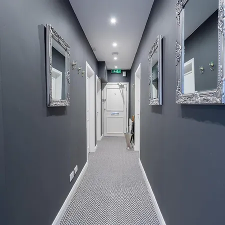 Boutique-hotel Styled Central, Quiet, Quaint Flat Appartement