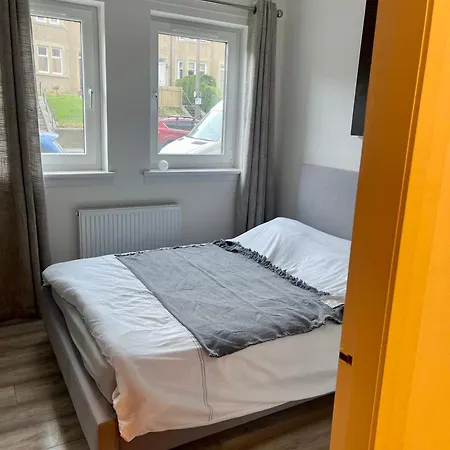 Апартаменты Modern 2-bed Flat In Morningside,