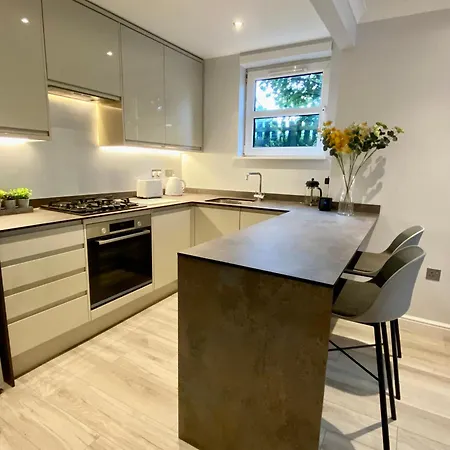 Super Modern 2br With Parking & Fast Wifi Appartement Edinburgh