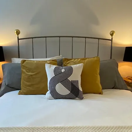 Super Modern 2br With Parking & Fast Wifi Appartement *