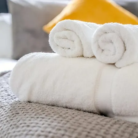 Chic 2-bed Near Centre Sleep 4 * Edinburgh
