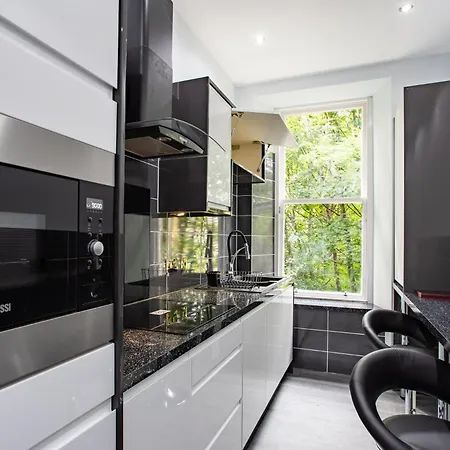Luxury Festival Flat In Prime Centre Location