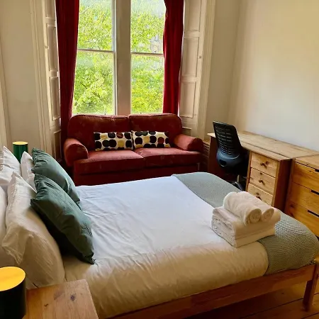 Leafy Marchmont 2-bed Meadows Centre Appartement