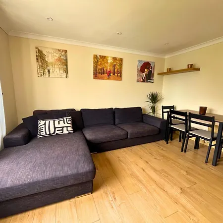 Arthur Seat View 2 Bedroom Edinburgh
