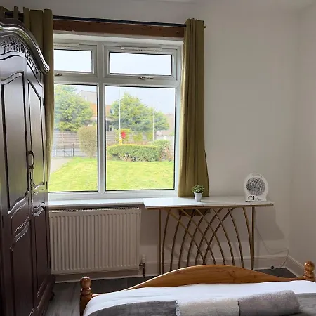 Spacious 4-bed House, Minutes From Arthur's Seat *