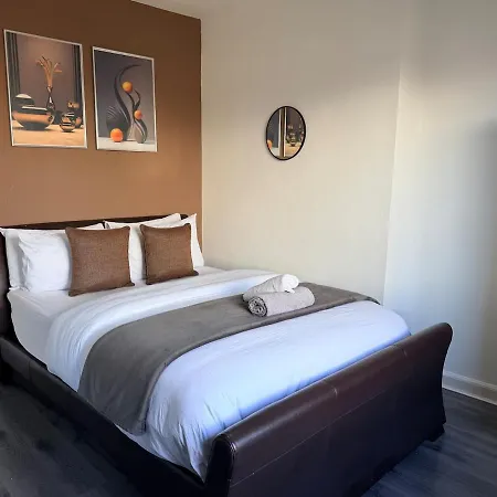 Spacious 4-bed House, Minutes From Arthur's Seat Edinburgh
