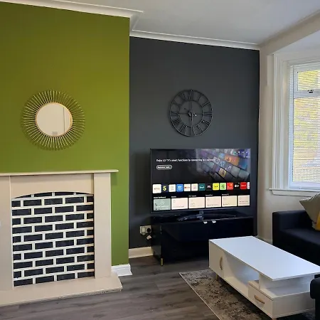 Spacious 4-bed House, Minutes From Arthur's Seat