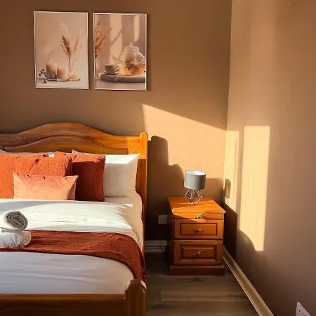 Spacious 4-bed House, Minutes From Arthur's Seat *