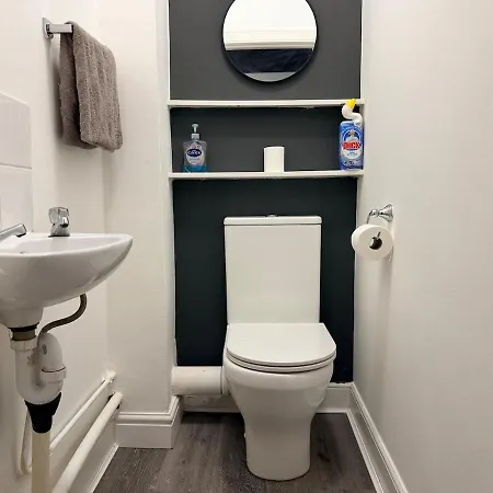 Дом отдыха Spacious 4-bed House, Minutes From Arthur's Seat *