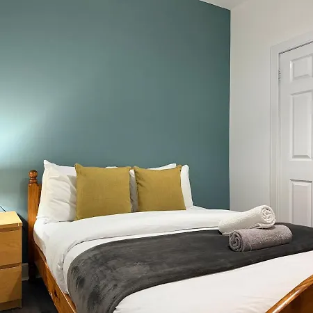 Spacious 4-bed House, Minutes From Arthur's Seat Дом отдыха