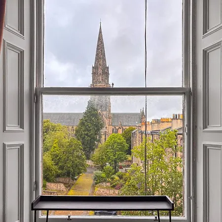 Appartement Spacious West End 3br, Sleeps 6, Walkable To Tourist Sites, Buses, And Tram