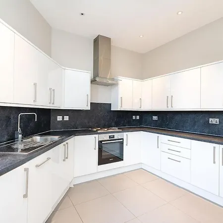 Appartement Spacious West End 3br, Sleeps 6, Walkable To Tourist Sites, Buses, And Tram
