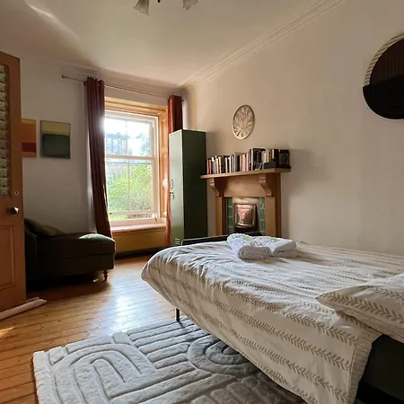 Charming Flat In Beautiful Area