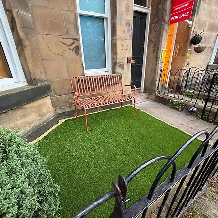 Charming Flat In Beautiful Area Edinburg