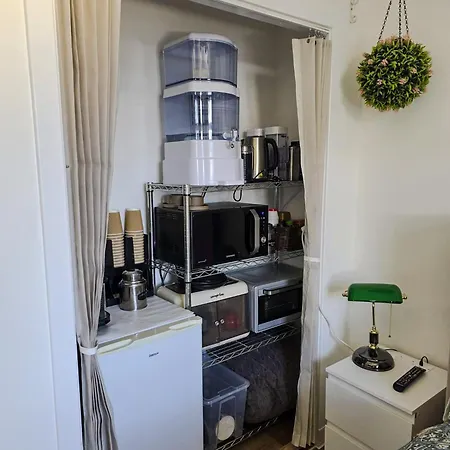 Double With Shared Bathroom Near The Shore And Tram Guest house