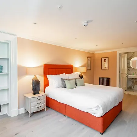 Dragon Luxury At Rutland Square Апартаменты *