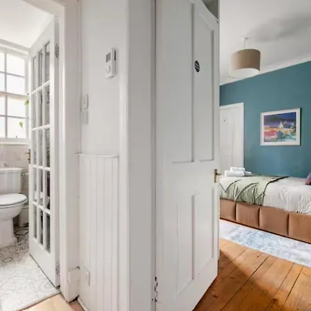 Edinburgh, Deanvillage Cosy Hideaway * Edinburgh