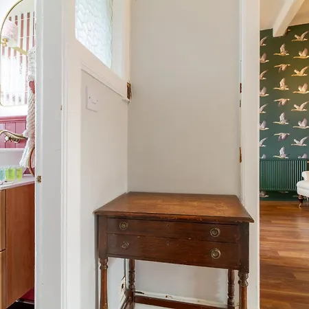 Gorgeous 2bdr With Unique Character In *