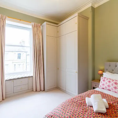 Gorgeous 2bdr With Unique Character In