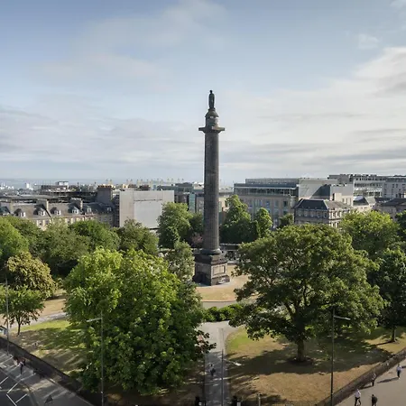 Point A St Andrew Square Hotel 3*