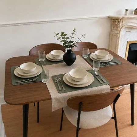 Stunning 2 Bdr Near Sleeps 5 Free Parking