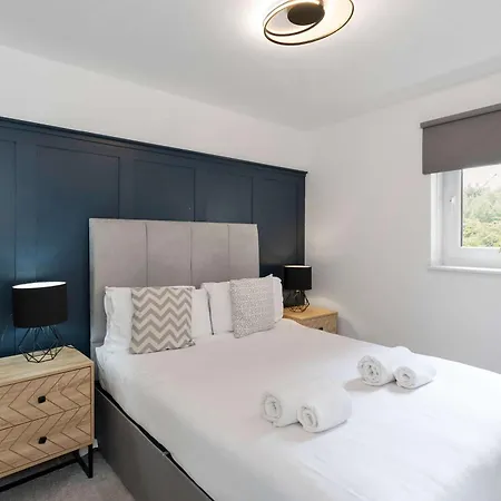 Family-friendly Near Centre Sleeps 5 Edinburgh
