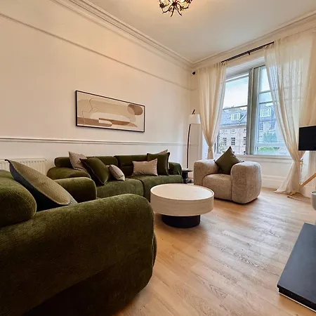 Crighton Place 2br Daire