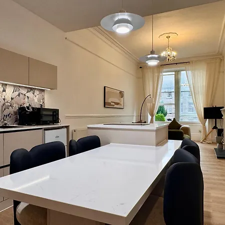 Crighton Place 2br