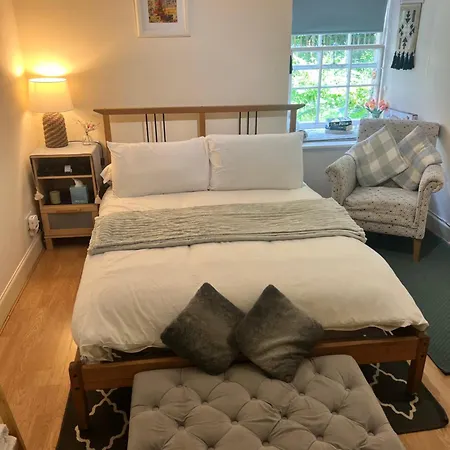 Newtown One * Edinburgh