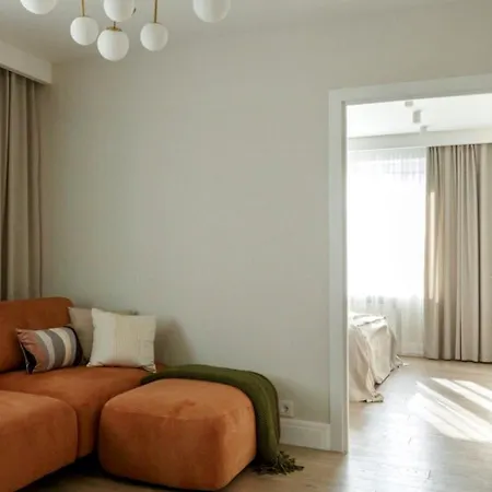 Unbeatable Location, Stylish Near Everything Cutur