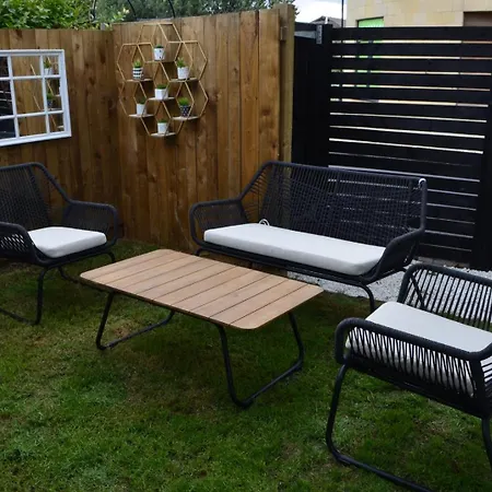 2br Portobello By With Garden