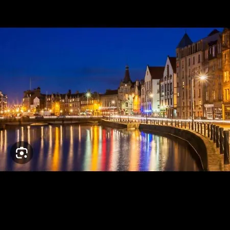 Leith Tram Stop No23 Apartamento *