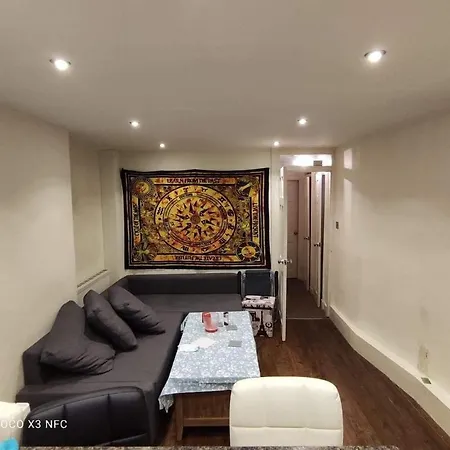 For 2-6 People In Edinburgh